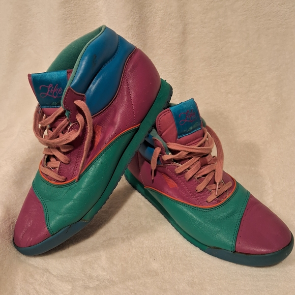 Avia Shoes - Avia Vintage Women's Multicolor Sneakers Women Size 10